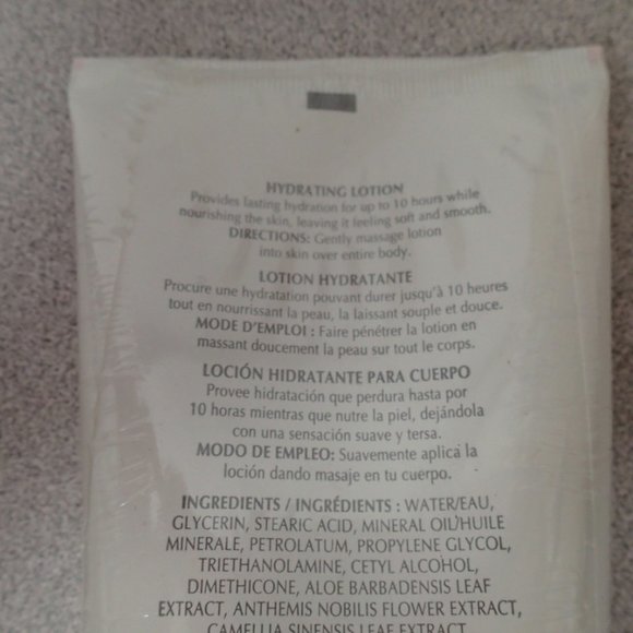 Mary Kay Hydrating Lotion - Picture 4 of 4